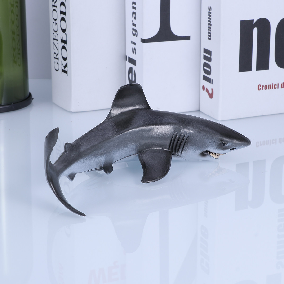 Sculpture de requin exquise, f - Kids Education Room avis et prix